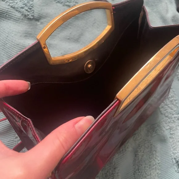 Stuart Weitzman Marbled Burgundy Patent Leather Crossbody with Gold Handle - Picture 6 of 8